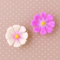 [H441-387] Hamanaka Felt Wool kit - Cosmos Brooch