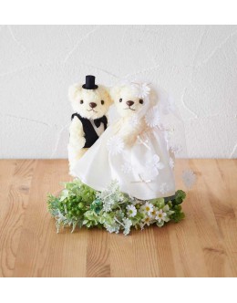 Clover 68-762 Wedding Bear Sewing Kit