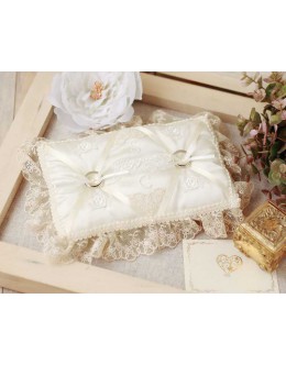 Hamanaka H431-143 Lace Ring Pillow Sewing Kit
